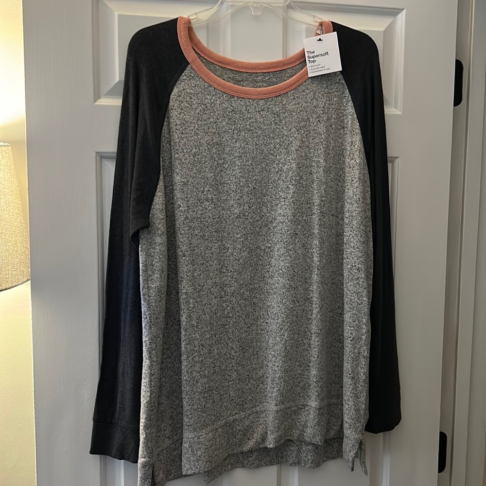 Women’s Long Sleeve Shirt